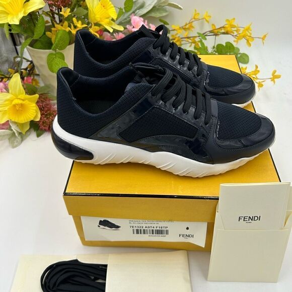 Men's  Fendi unisex chunky Limited edition sneakers, size 7 fits 9 women’s - Picture 3 of 9